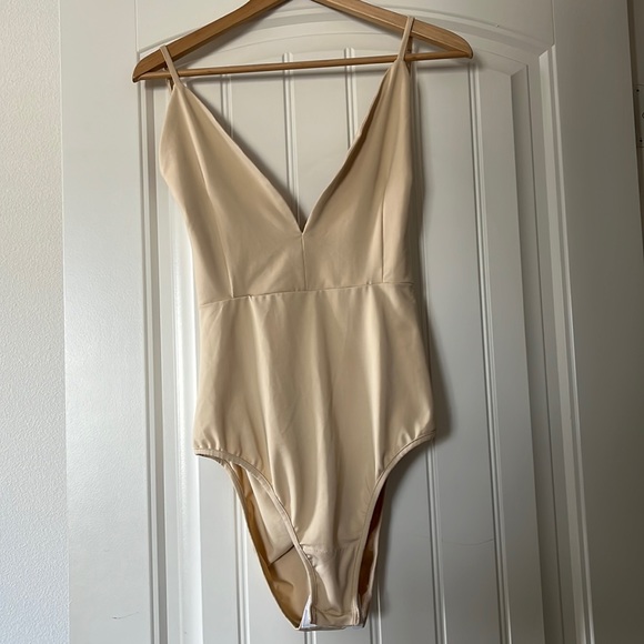 Flutter Dress Bare Bodysuit *New* - Picture 3 of 7